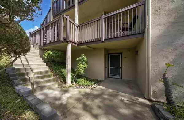 Carlsbad, CA 92009,7753 Caminito Encanto #102