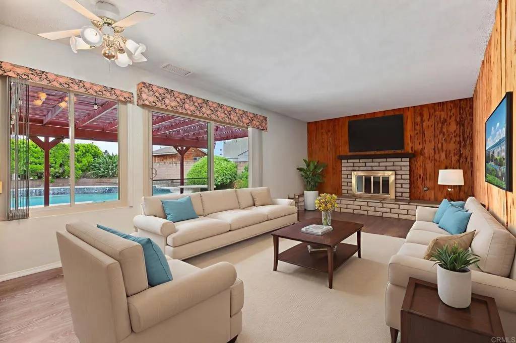 9336 Nalini Court, Santee, CA 92071