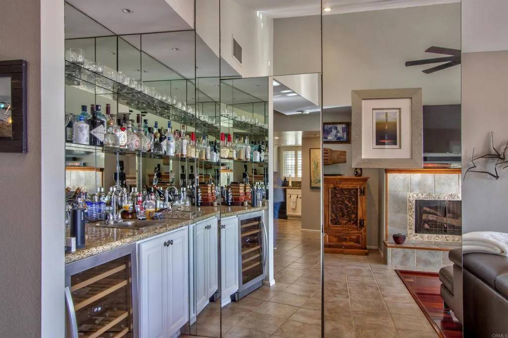 San Diego, CA 92110,4034 Ampudia Street