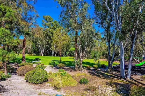 Oceanside, CA 92057,522 Lupine Way