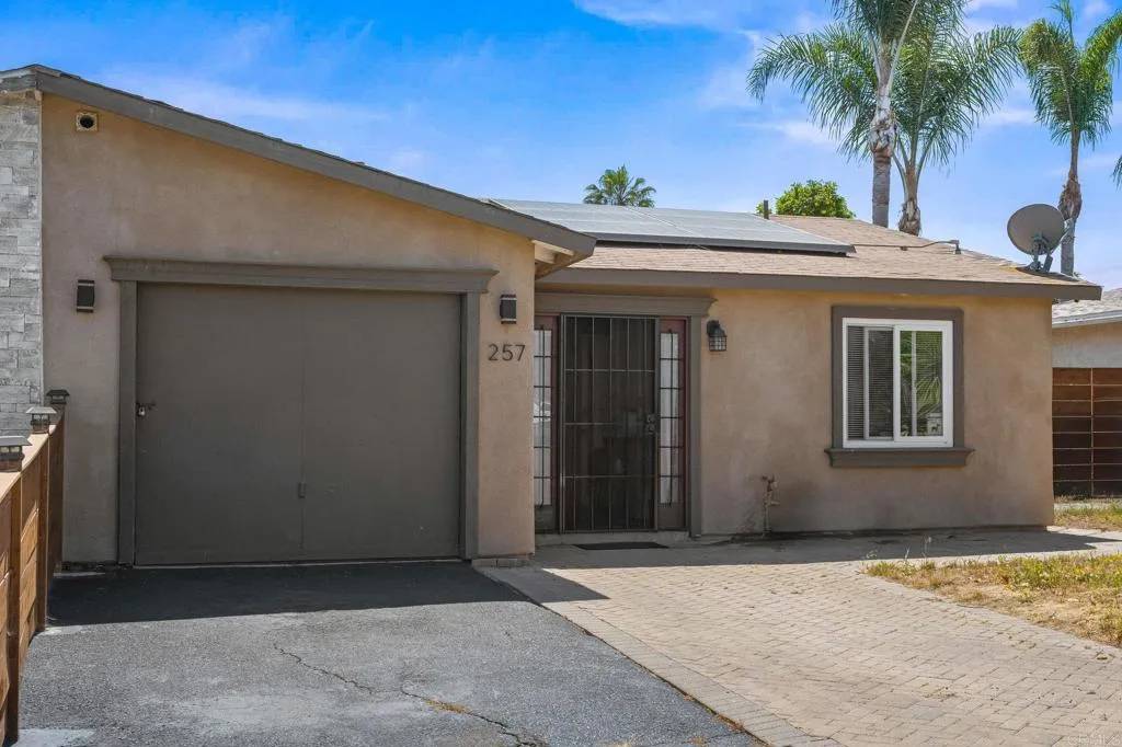 Oceanside, CA 92057,257 Holiday Way