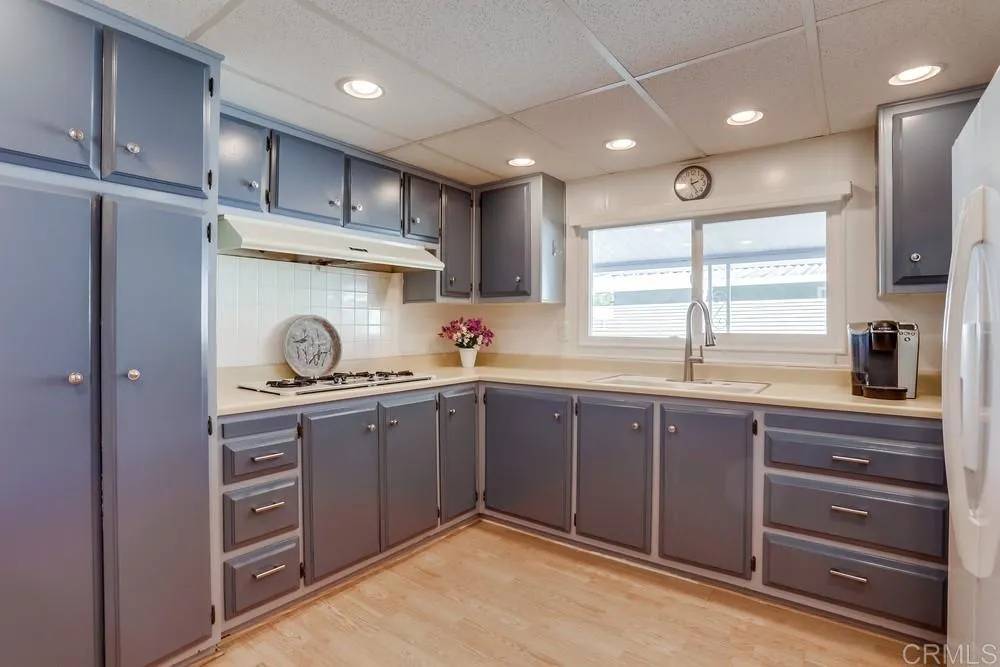 276 N El Camino Real #14, Oceanside, CA 92058