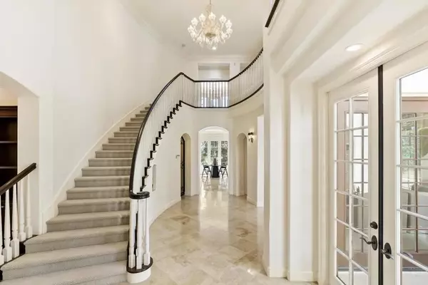 Carmel Valley, CA 92130,13335 Seagrove Street