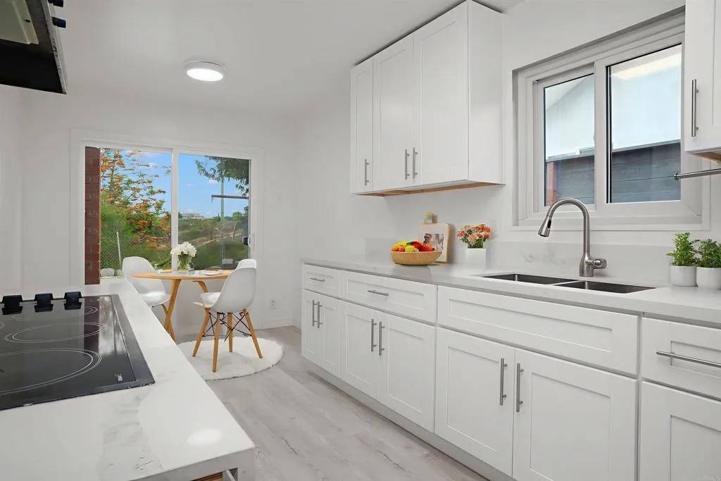 San Diego, CA 92117,5545 Diane Avenue