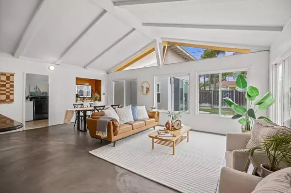 Oceanside, CA 92054,1918 S Freeman Street