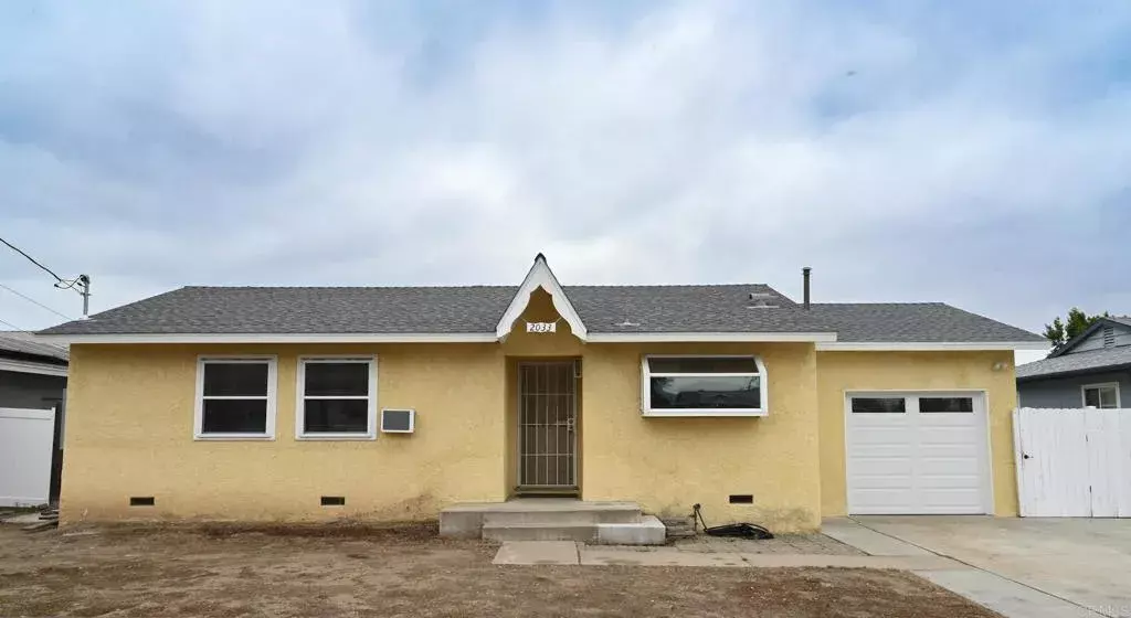 2033 Lee Drive, Escondido, CA 92027