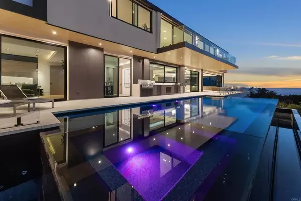 La Jolla, CA 92037,6627 Muirlands Dr