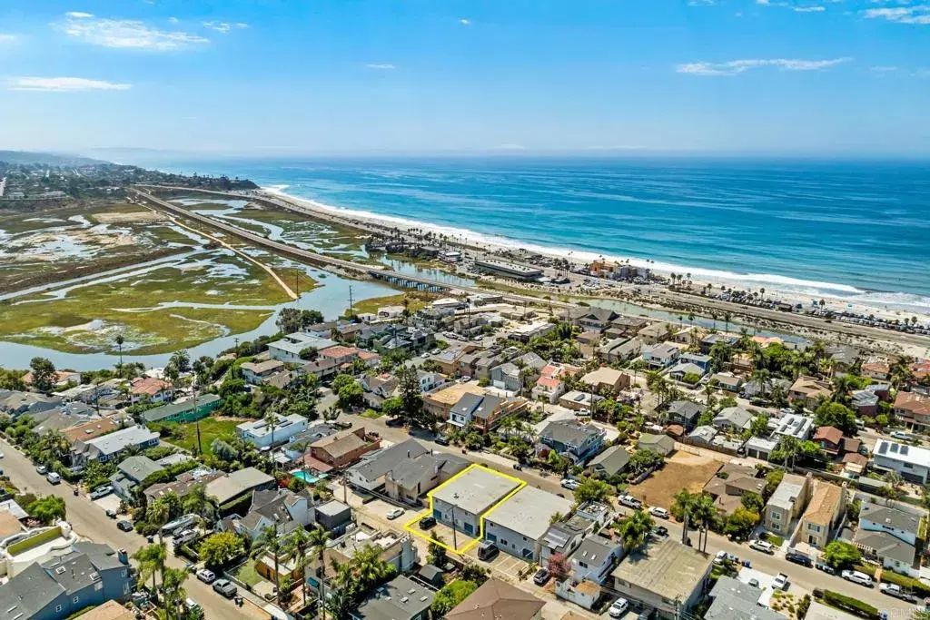 Cardiff By The Sea, CA 92007,2453 Newcastle Avenue
