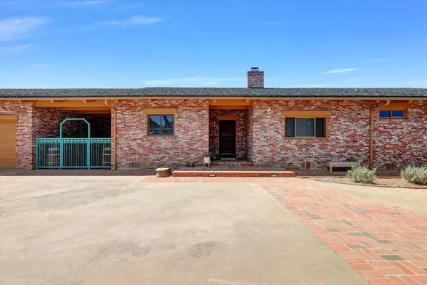 Valley Center, CA 92082,29481 Miller Road