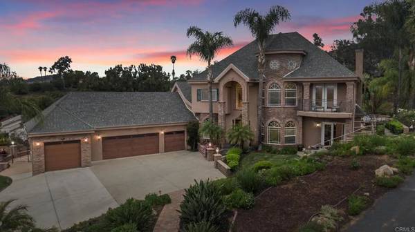 2270 Summit Drive, Escondido, CA 92025