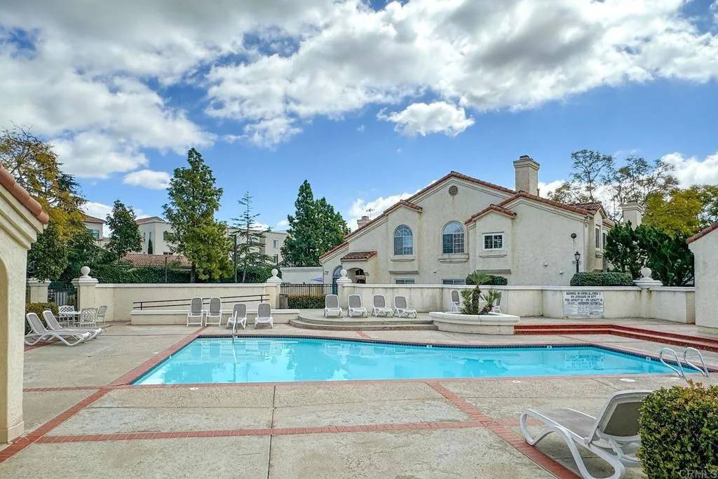 730 Breeze Hill Road #300, Vista, CA 92081