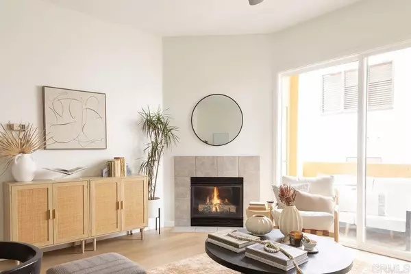 San Diego, CA 92103,4080 Front St #304