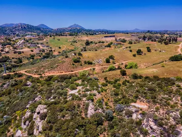 Ramona, CA 92065,2342 Dye