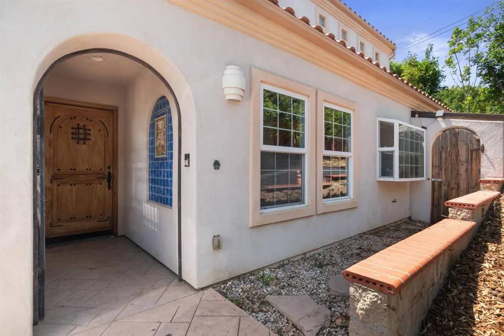 Oceanside, CA 92054,2320 Ivy Road