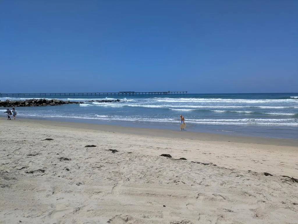 San Diego, CA 92107,5155 W Point Loma Blvd #9