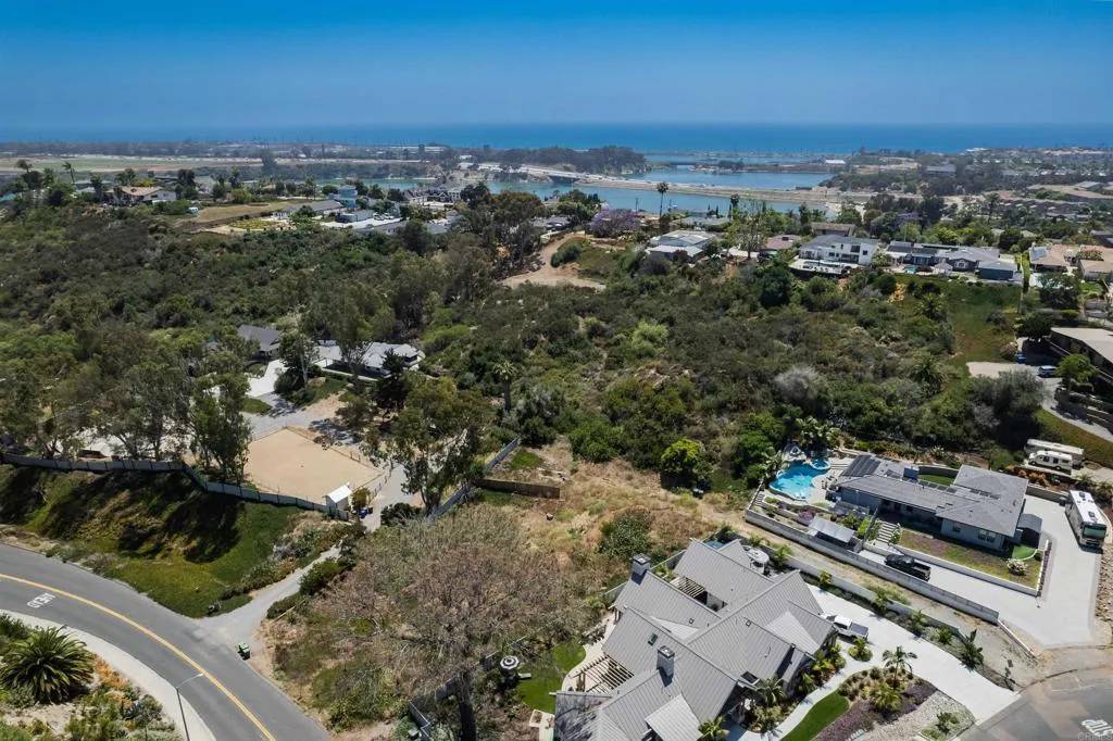 4275 Hillside, Carlsbad, CA 92008