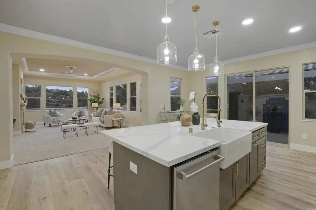 Escondido, CA 92026,3017 Rue Montreux