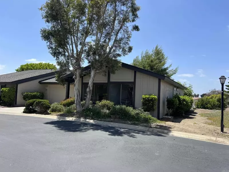 1404 Lombard Street, Vista, CA 92084
