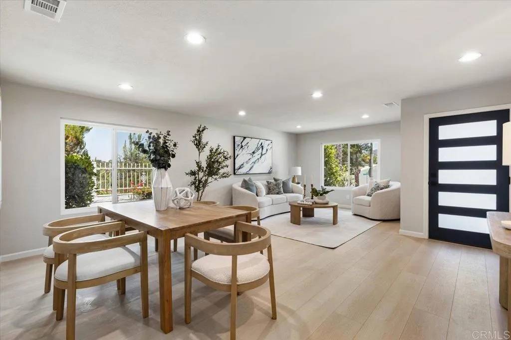 Carlsbad, CA 92009,7911 Terraza Disoma