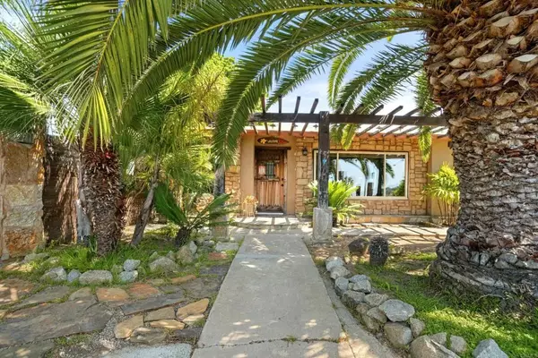 Oceanside, CA 92054,2324 Greenbrier Drive