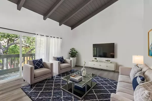 San Diego, CA 92127,17181 W Bernardo Drive #208