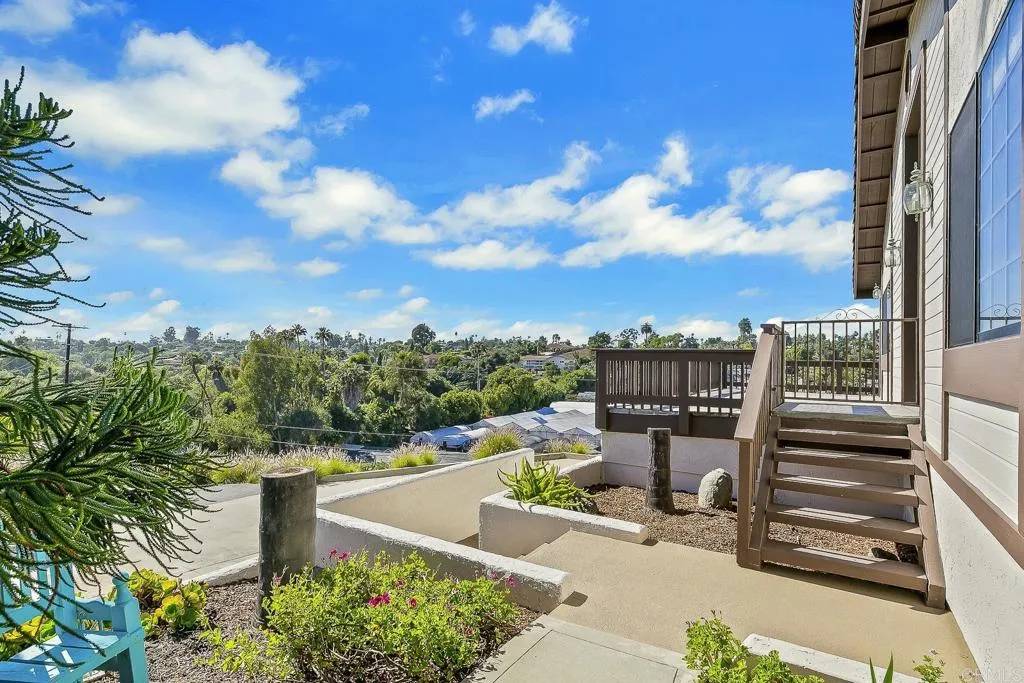 Vista, CA 92084,1515 Monte Vista Drive