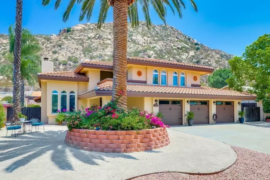 25322 Poderio Drive, Ramona, CA 92065