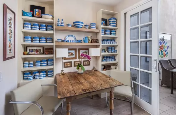 Carlsbad, CA 92009,7477 Avenida De Palais