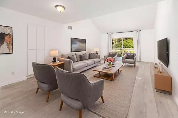 San Diego, CA 92131,10276 Caminito Covewood