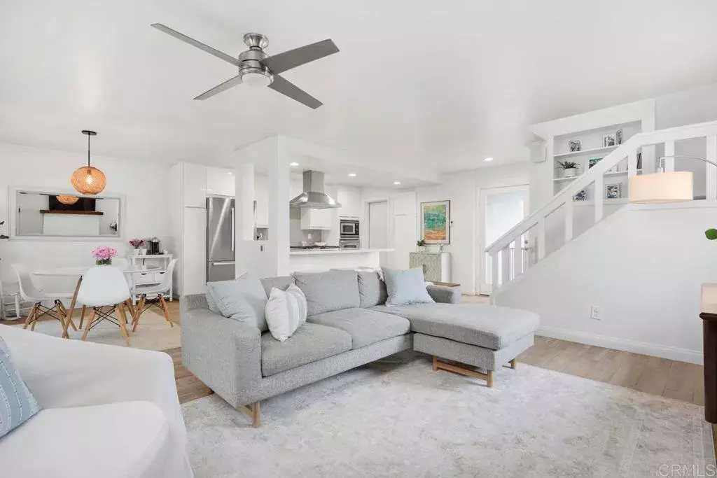 Encinitas, CA 92024,202 Calle De Sereno
