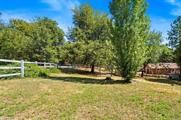 Julian, CA 92036,5041 Pine Ridge Avenue