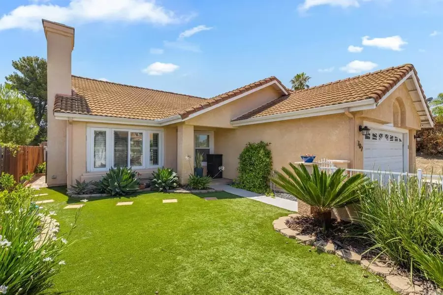 707 Avenida Amigo, San Marcos, CA 92069