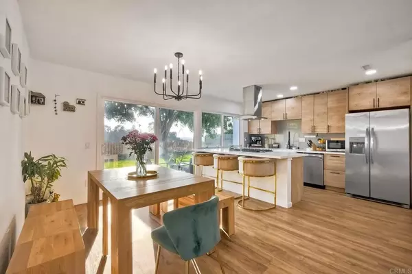 San Diego, CA 92114,5922 Flipper Drive