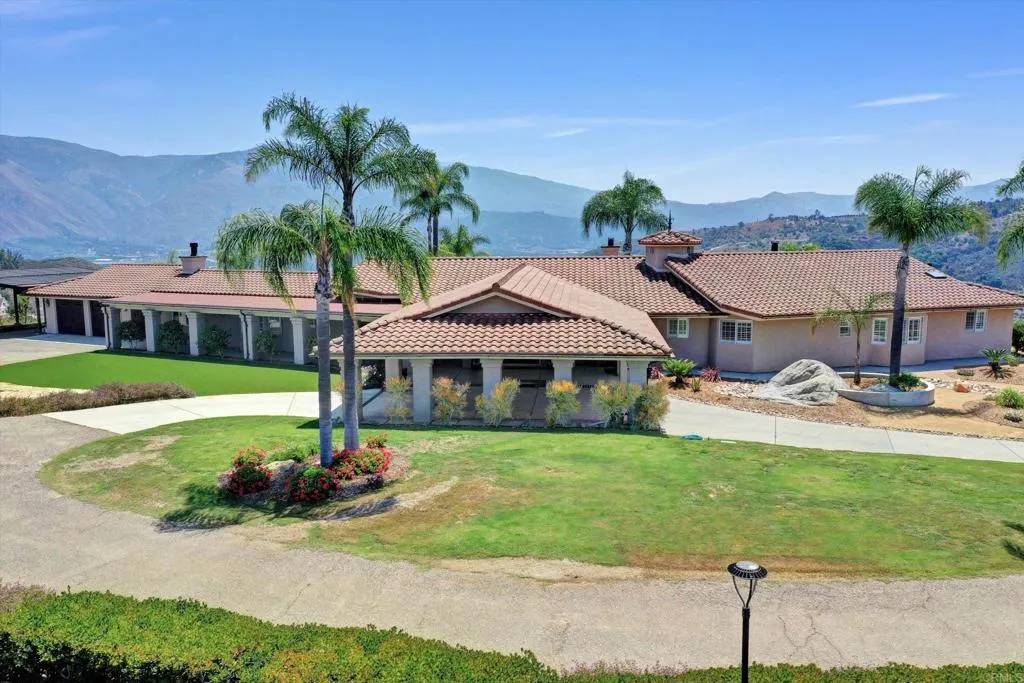Valley Center, CA 92082,36485 Carney Road