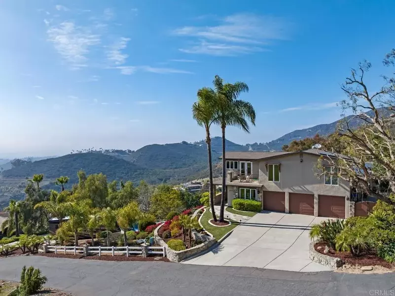 3698 Camino De Las Lomas, Vista, CA 92084