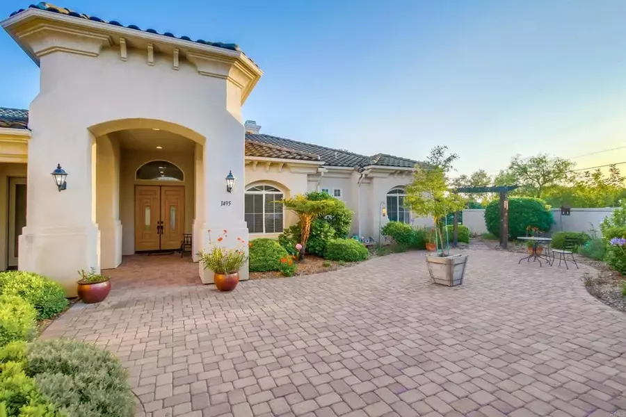 1495 Meredith Road, Fallbrook, CA 92028