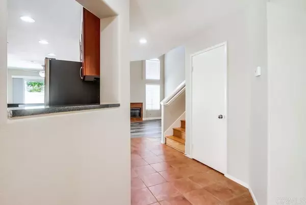 Oceanside, CA 92057,4620 Los Alamos Way #C