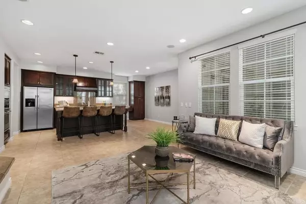 Carlsbad, CA 92009,6211 Dartington Way