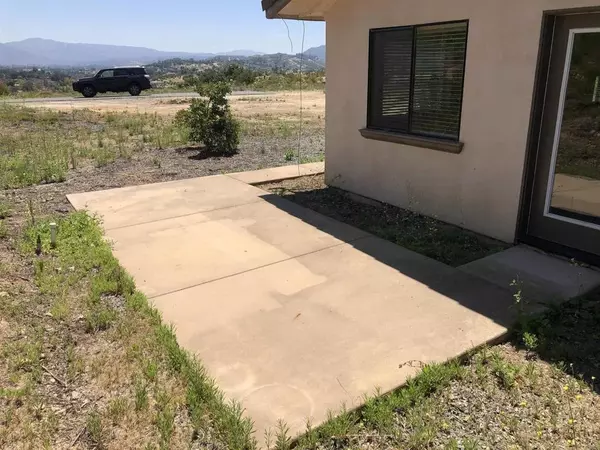 Valley Center, CA 92082,12465 Hillpoint Court