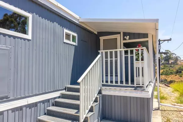 San Diego, CA 92105,2003 Bayview Heights #176
