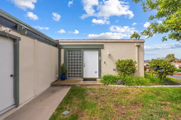 Oceanside, CA 92057,3621 Vista Campana South #54
