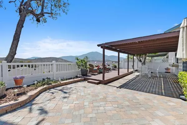 10879 Charing Cross Road, Spring Valley, CA 91978