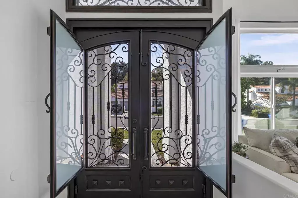 Oceanside, CA 92056,4926 Colusa Drive