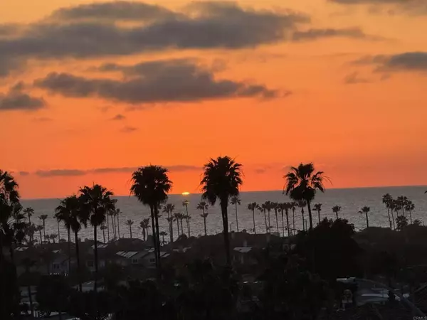 Carlsbad, CA 92011,7133 Linden