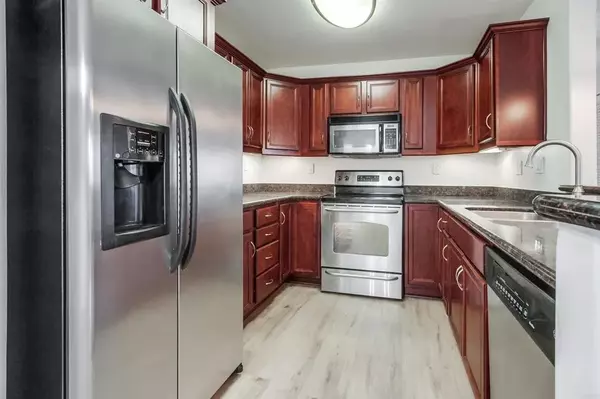 Oceanside, CA 92054,506 Canyon Drive #70