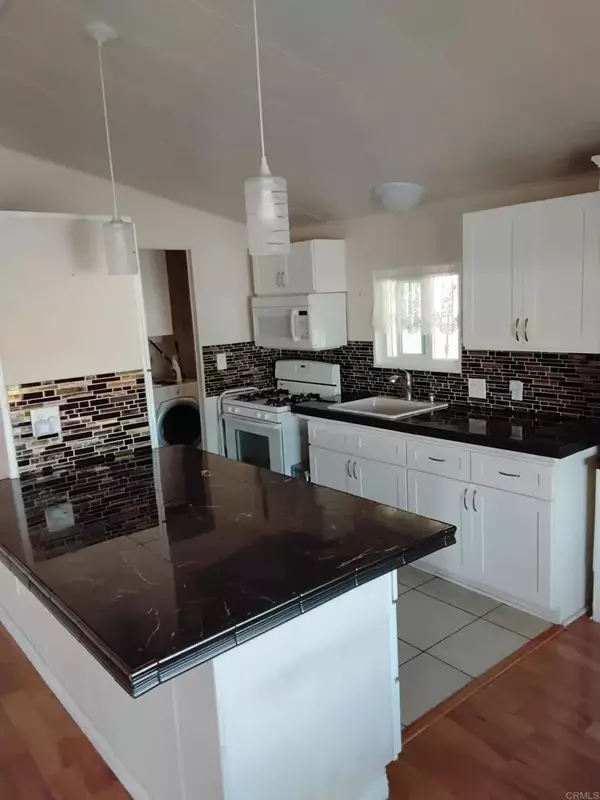 San Marcos, CA 92069,1515 Capalina Rd #42