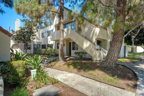 Vista, CA 92083,391 N Melrose #A