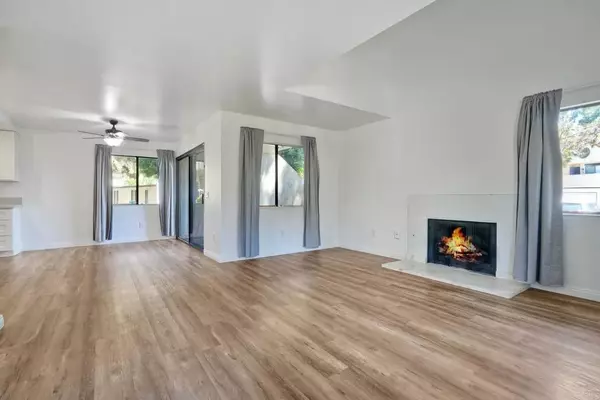 Vista, CA 92083,391 N Melrose #A