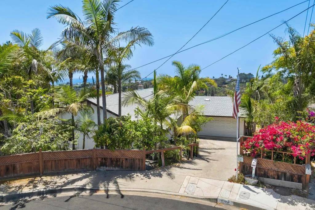 Cardiff By The Sea, CA 92007,1001 Hurstdale Avenue