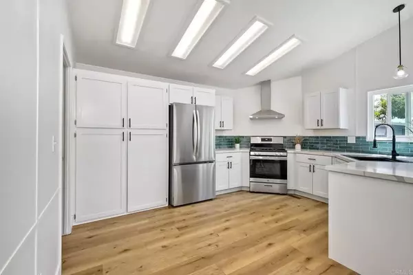 Carlsbad, CA 92010,3466 Don Lorenzo Dr